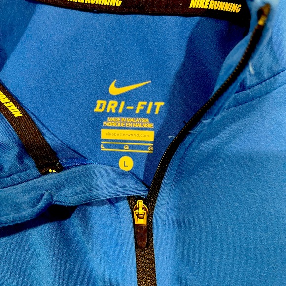 Nike 1/4 zip Pullover - Picture 4 of 4